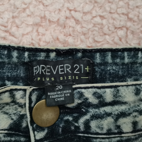 Forever 21 Faux Denim Bohemian Shorts - Picture 2 of 2